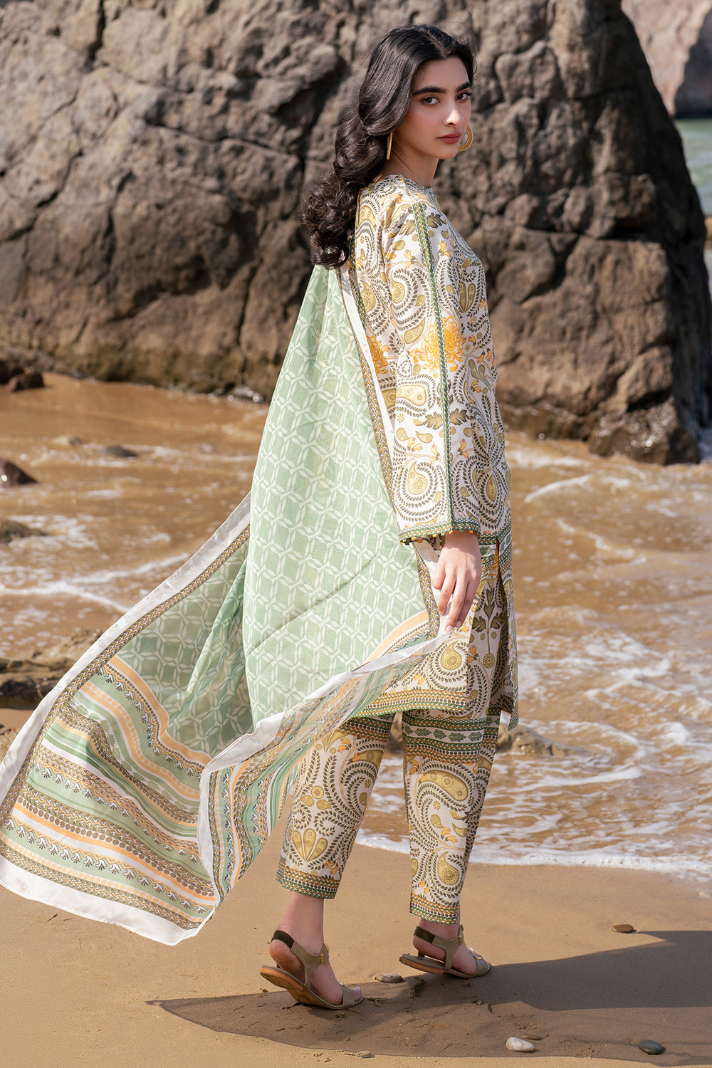 3 Pcs Unstitched Printed Lawn Suit DN-770