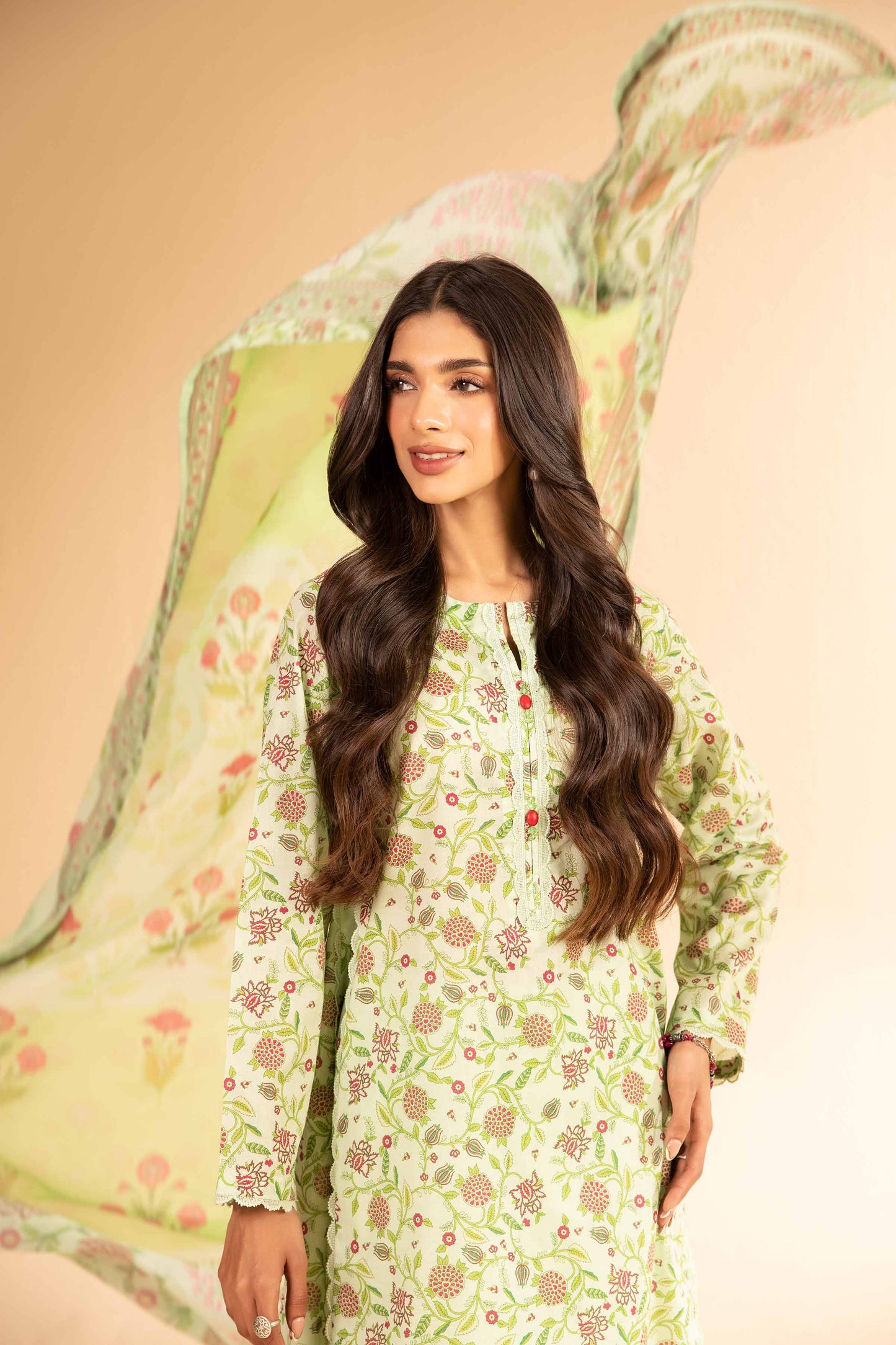 3 Pcs Uunstitched Printed Lawn -UE-400 By Nishat