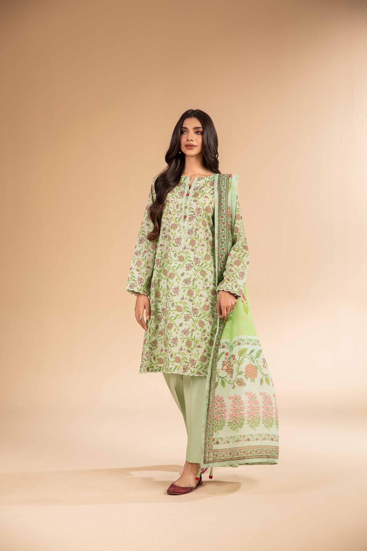 3 Pcs Uunstitched Printed Lawn -UE-400 By Nishat
