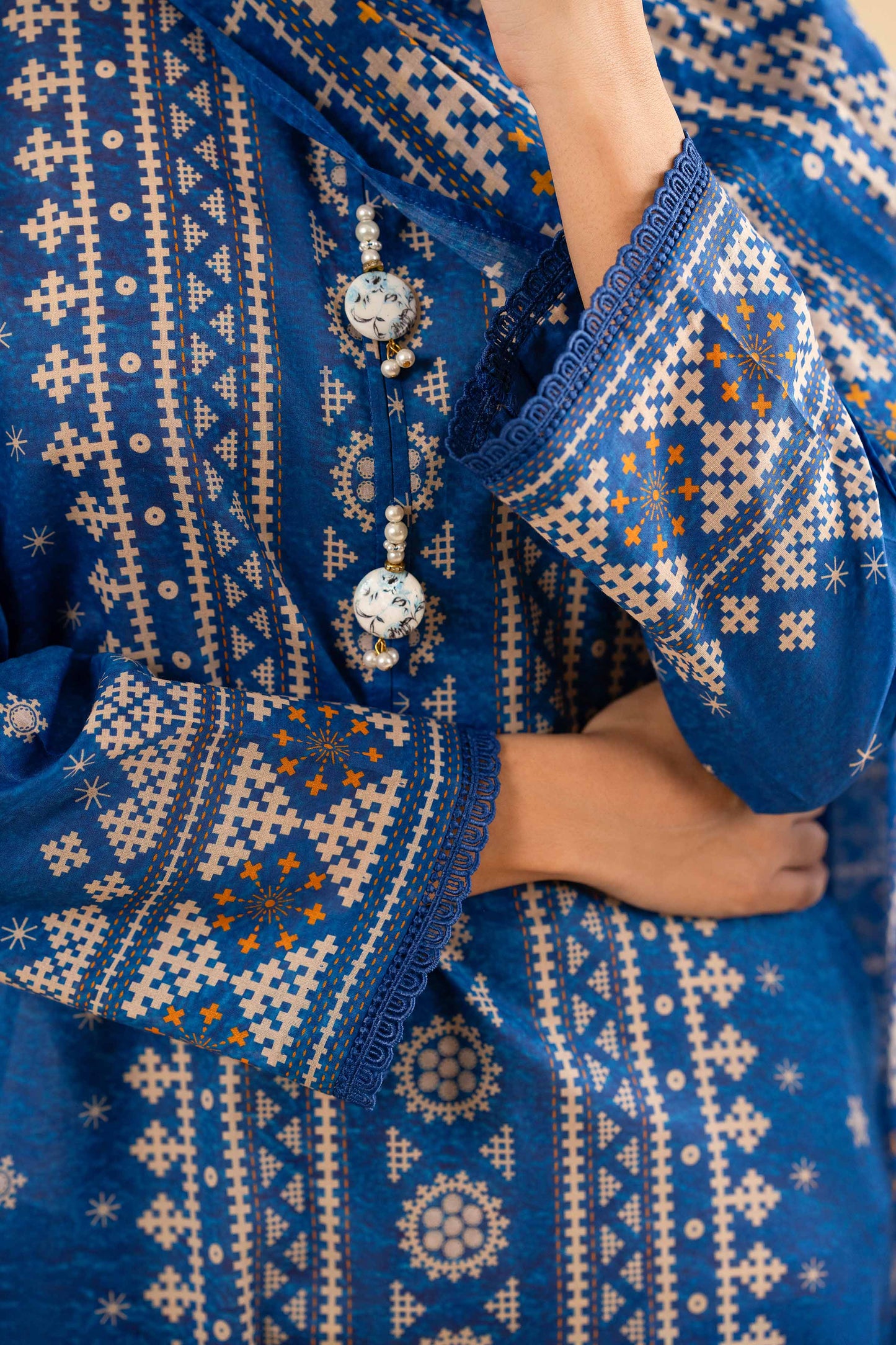 3 Pcs Unstitched Printed Lawn Suits By Nishat