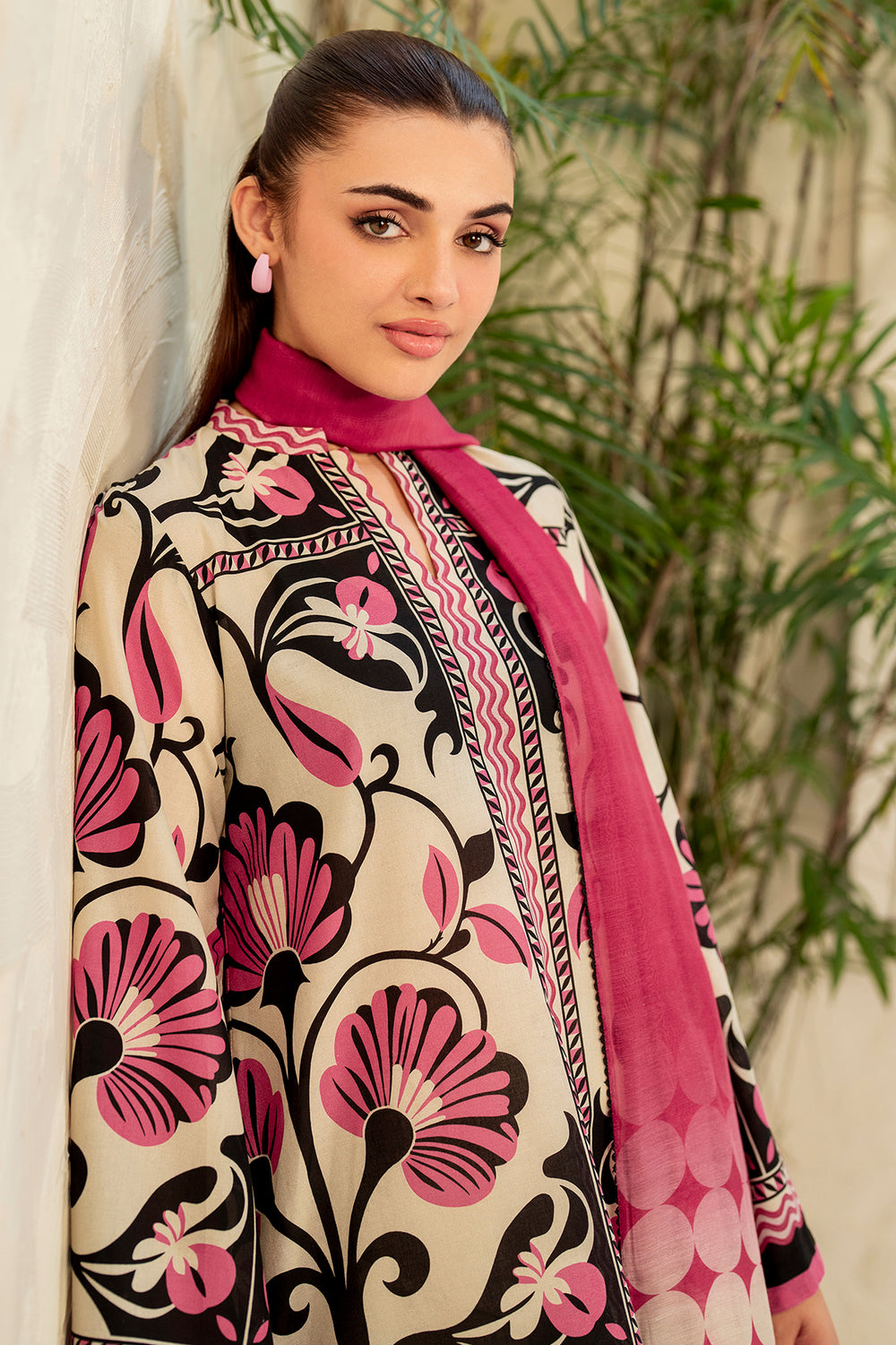 3 Pcs Unstitched Printed Lawn Suit DN-840