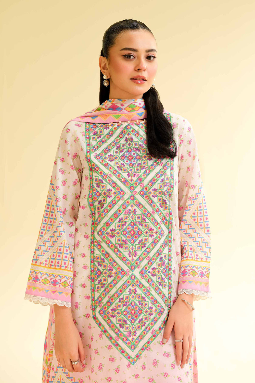 3 Pcs Unstitched Printed Lawn Suit DN-560