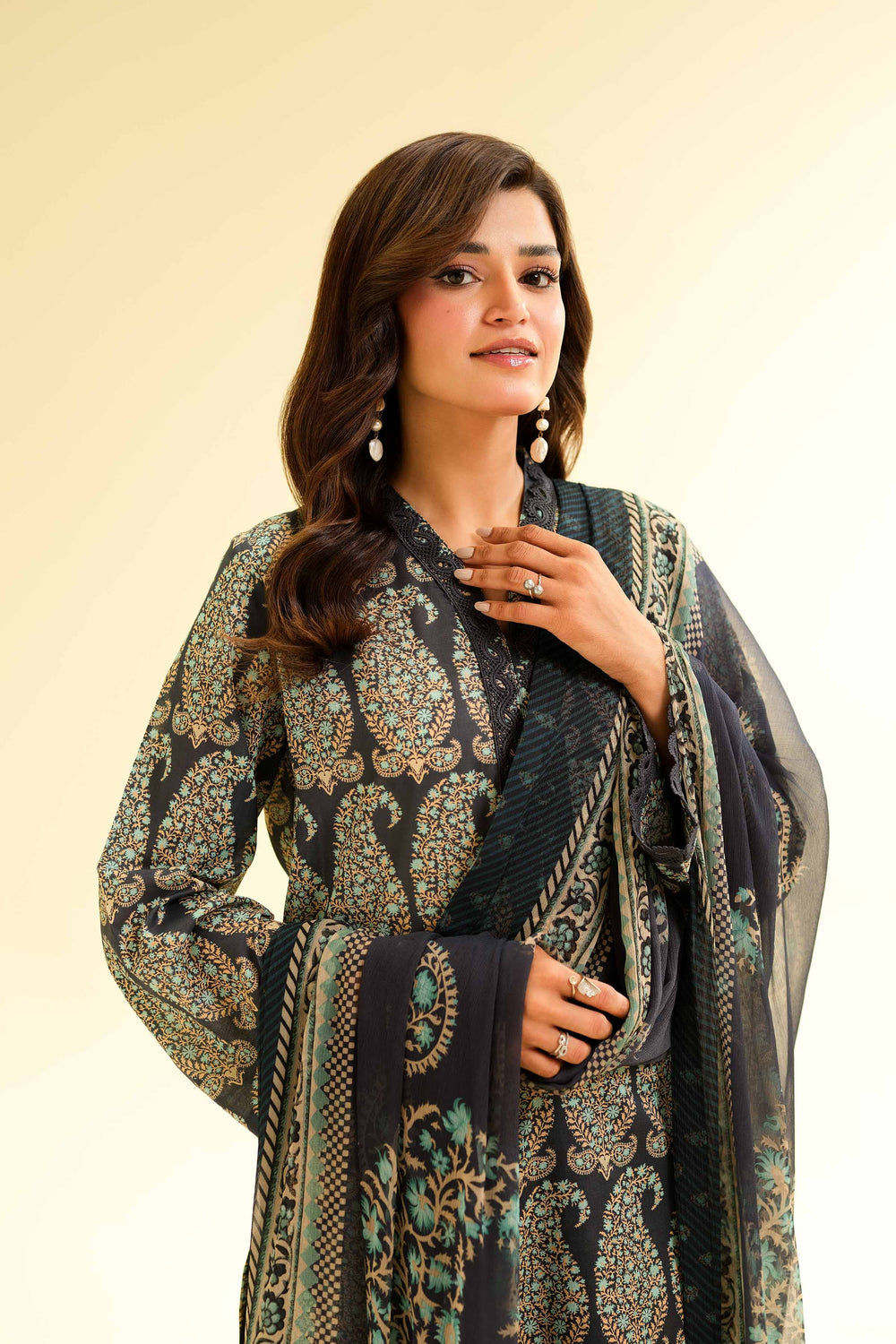 3 Pcs Unstitched Printed Lawn Suit DN-570