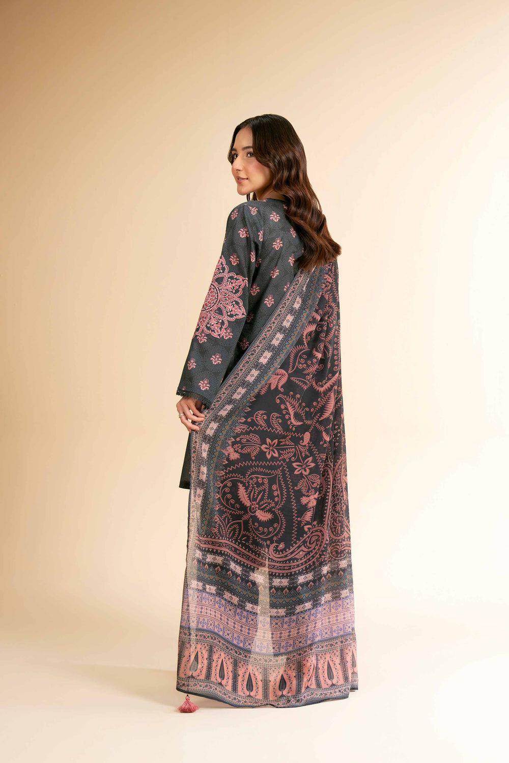 3 Pcs Unstitched Printed Lawn Suit DN-590