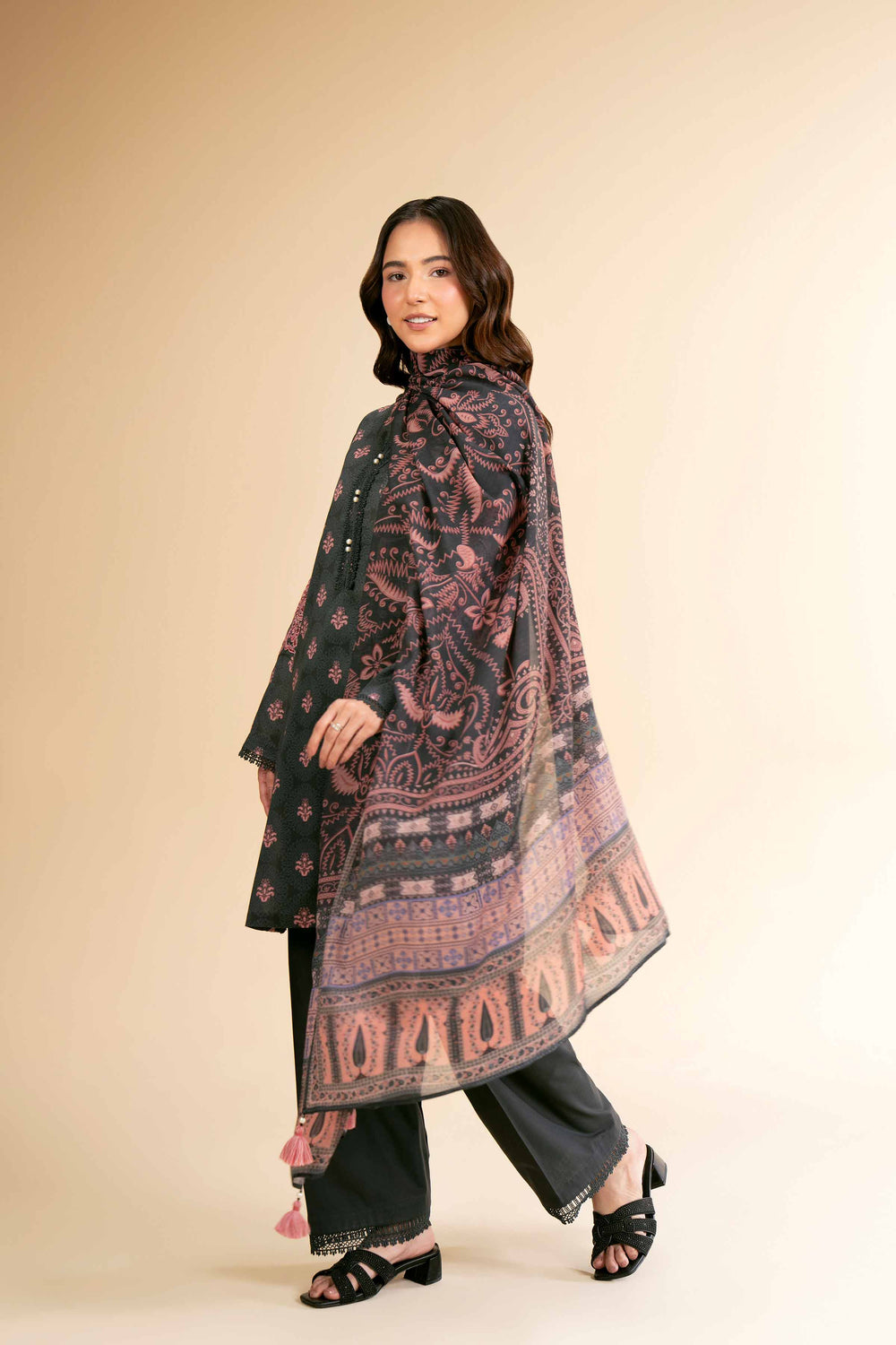 3 Pcs Unstitched Printed Lawn Suit DN-590
