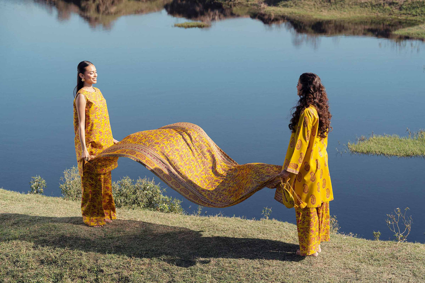 3 Pcs Unstitched Printed Lawn by Nishat