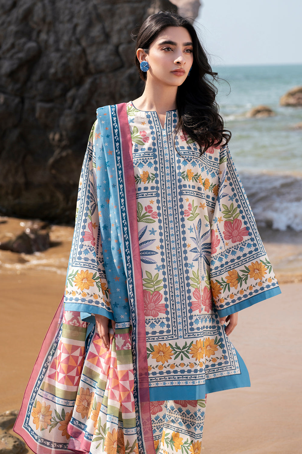3 Pcs Unstitched Printed Lawn Suit DN-780