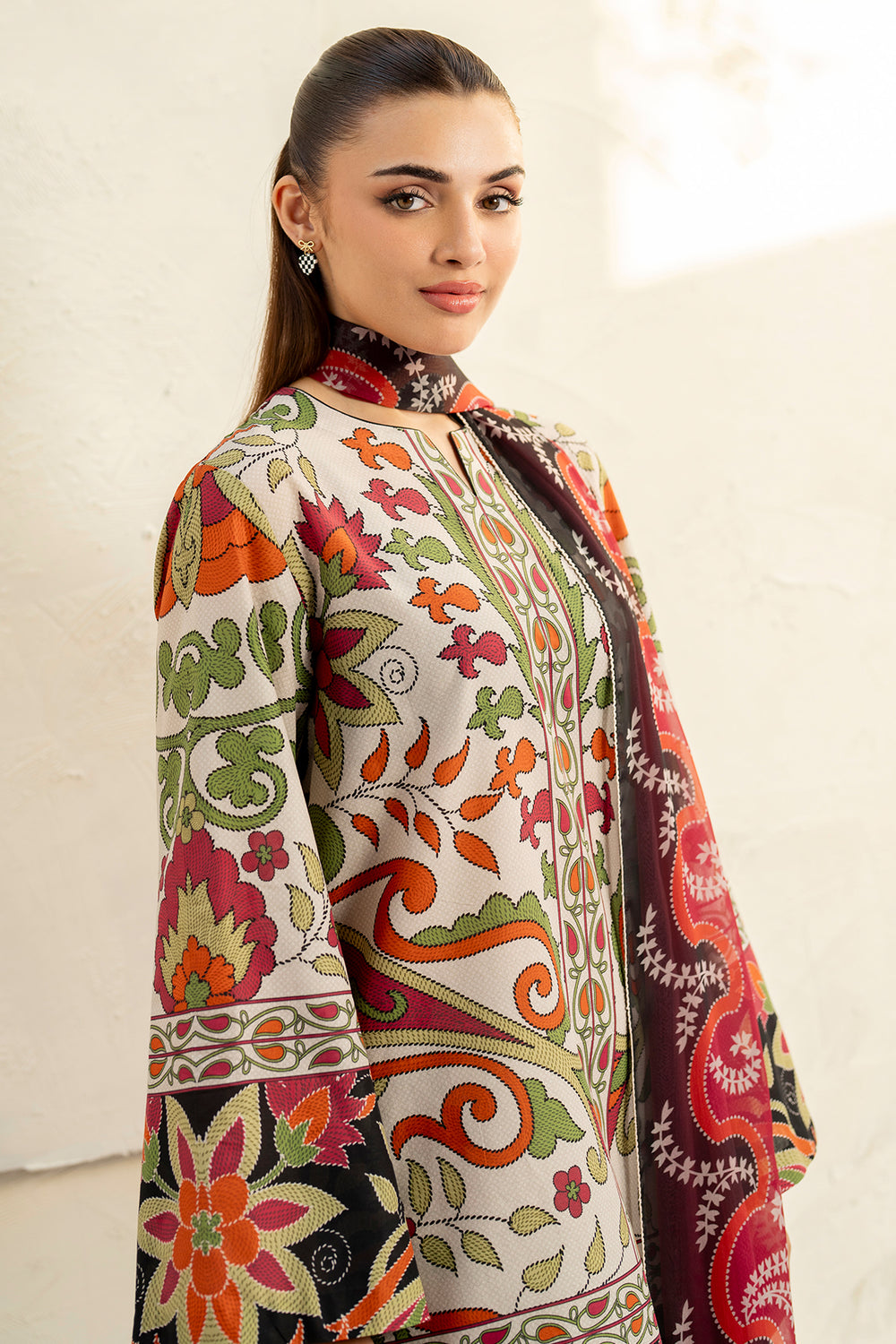 3 Pcs Unstitched Printed Lawn Suit DN-790