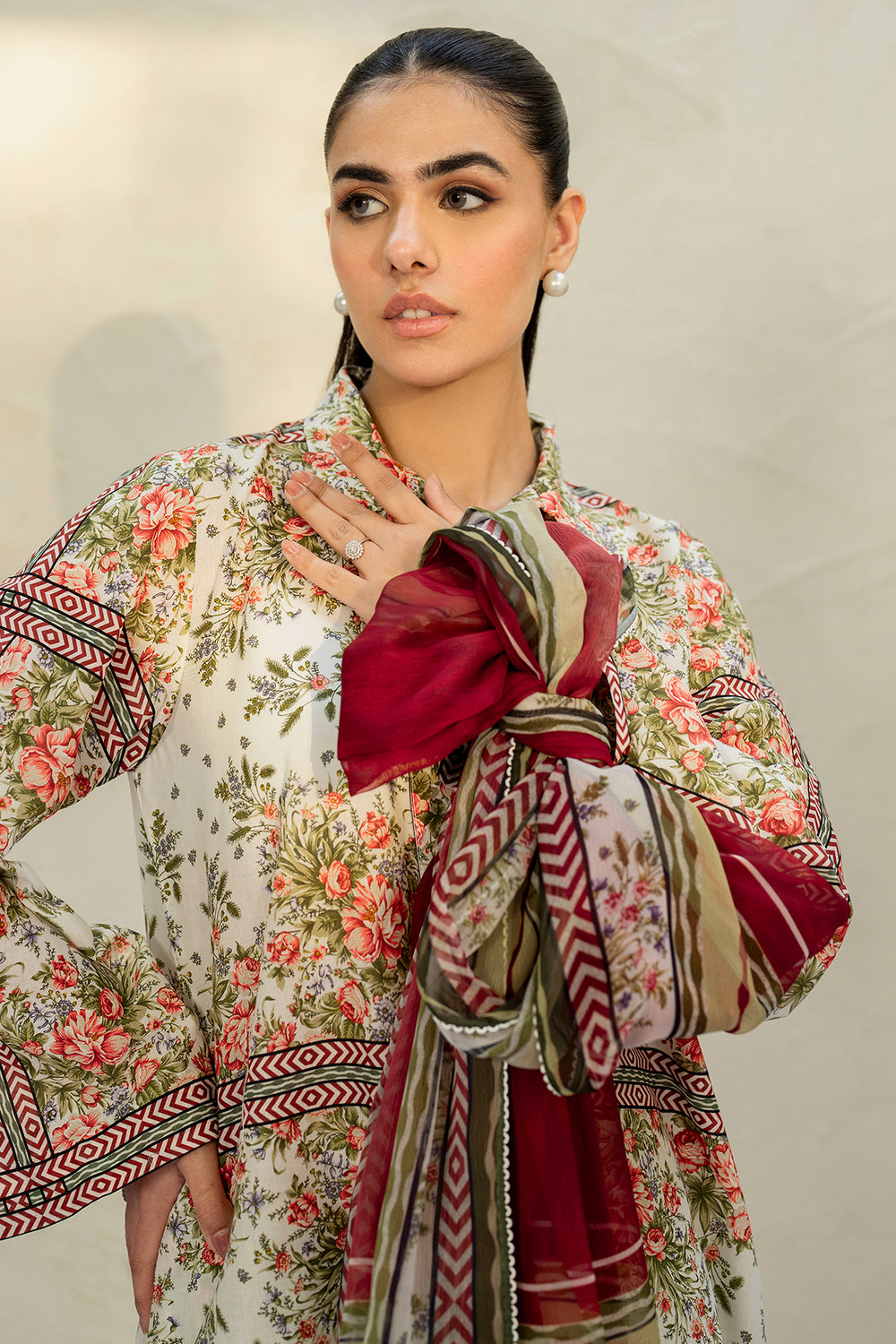 3 Pcs Unstitched Printed Lawn Suit DN-790