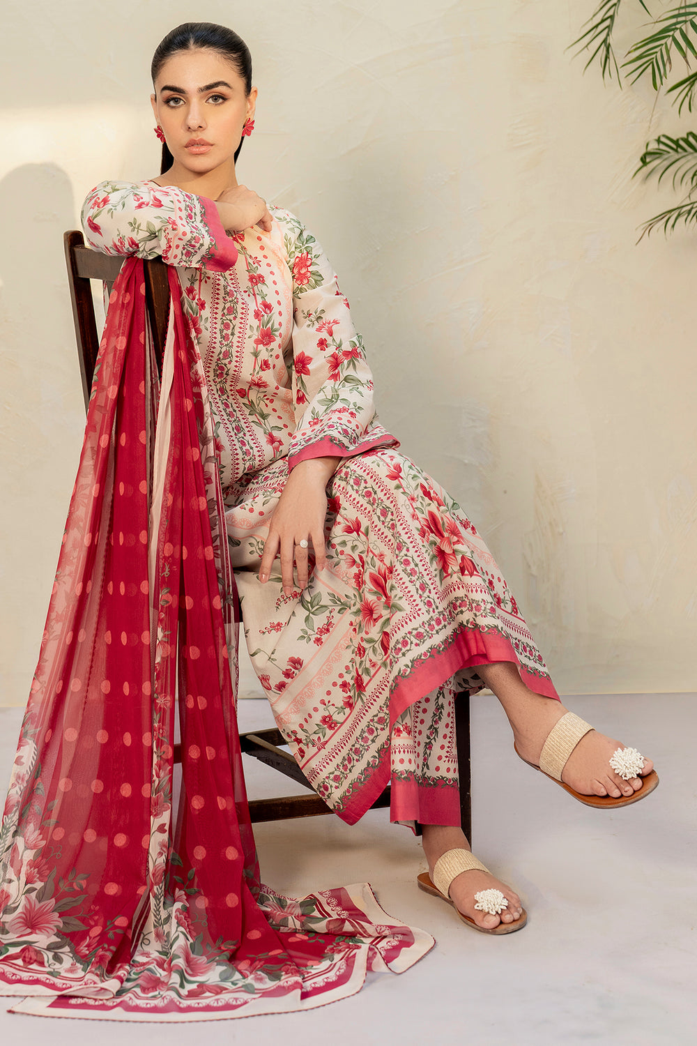 3 Pcs Unstitched Printed Lawn Suit DN-810