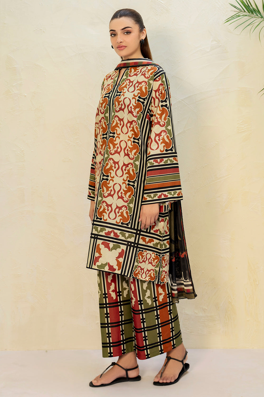 3 Pcs Unstitched Printed Lawn Suit DN-820