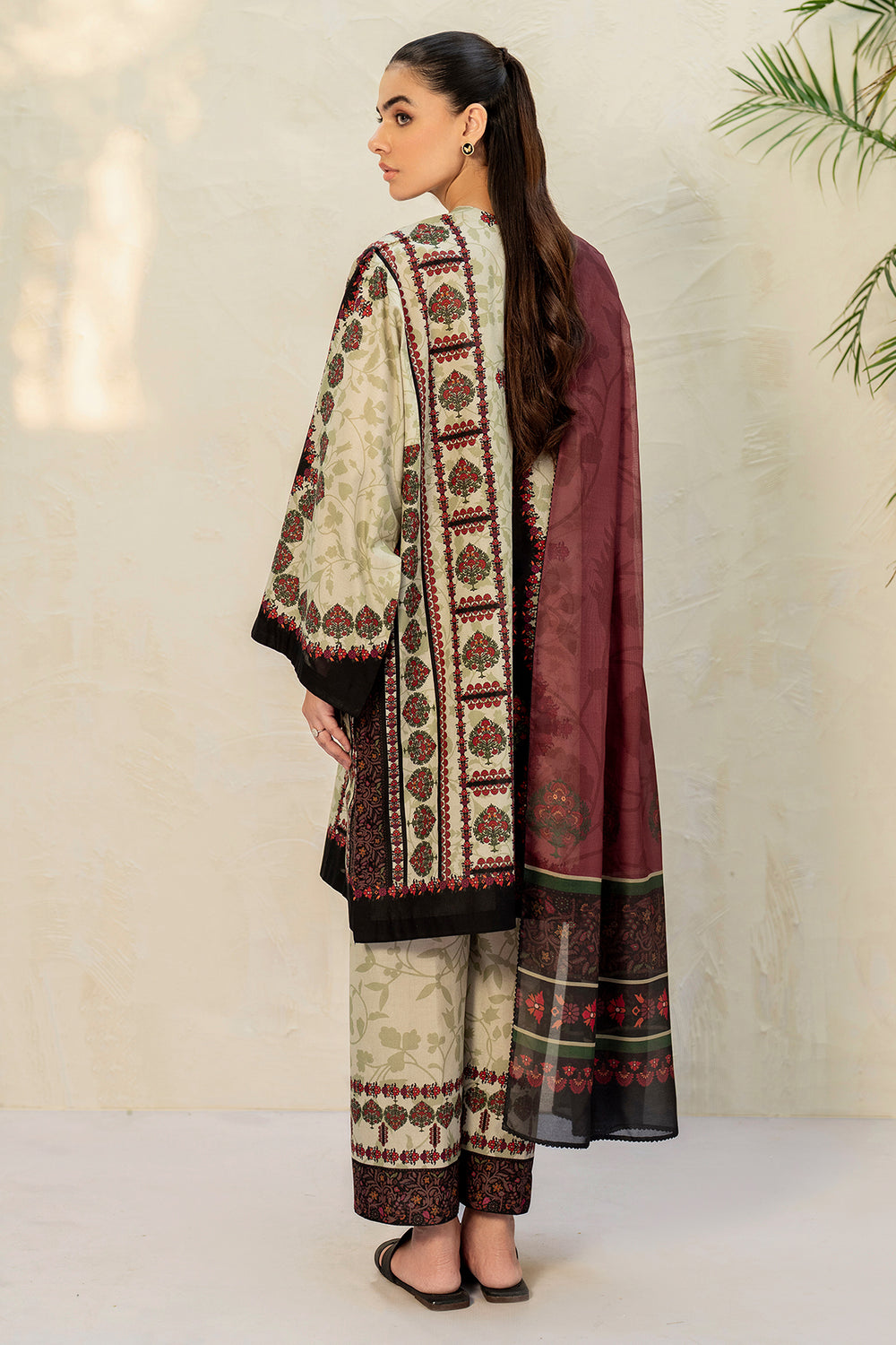 3 Pcs Unstitched Printed Lawn Suit DN-830
