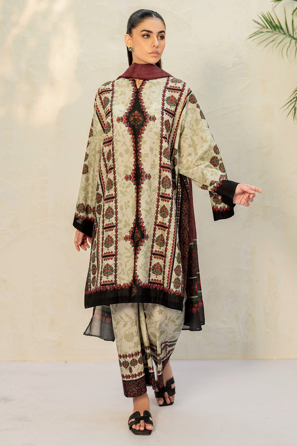 3 Pcs Unstitched Printed Lawn Suit DN-830