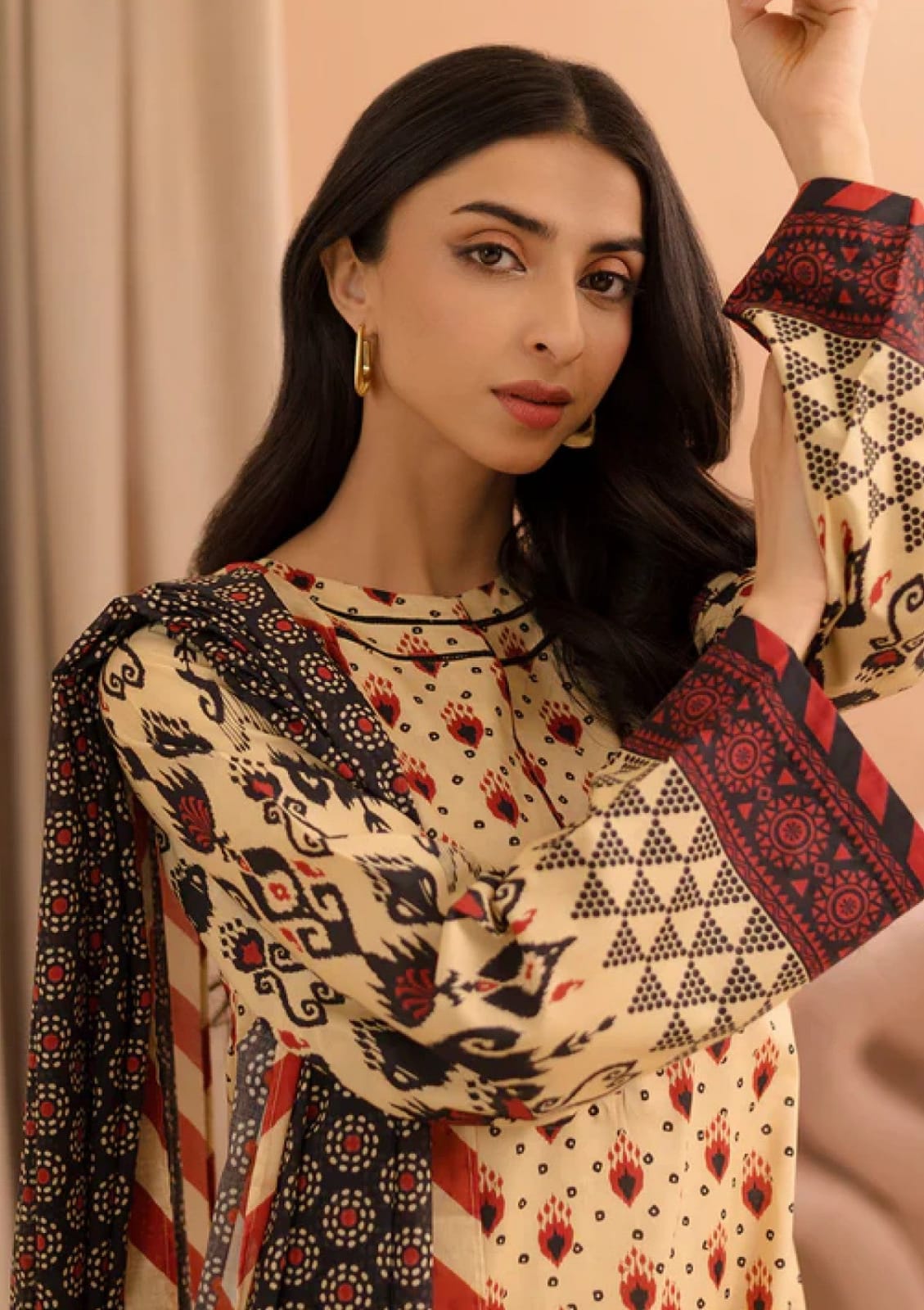 3 Pcs Unstitched Printed Lawn Suit DN-450
