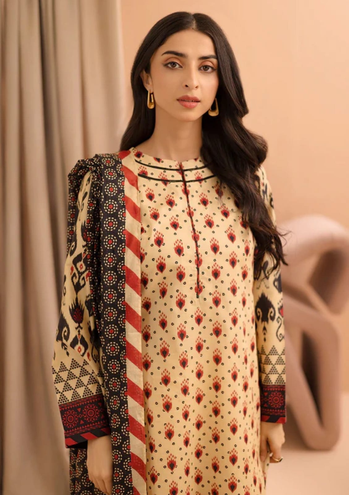 3 Pcs Unstitched Printed Lawn Suit DN-450